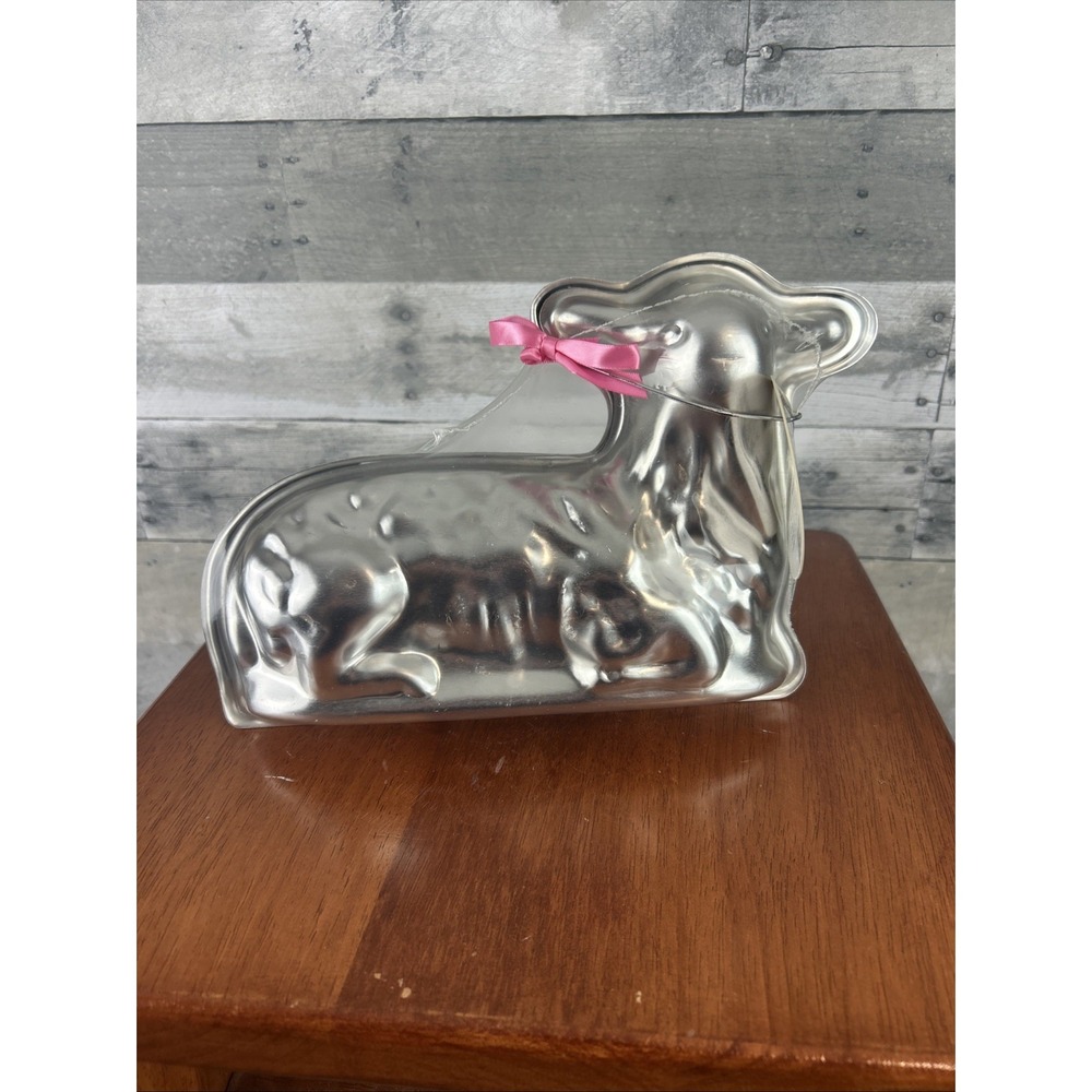 Nordic Ware Vintage Aluminum Lamb Sheep Cake Mold 3D Baking Pan Bakeware  New